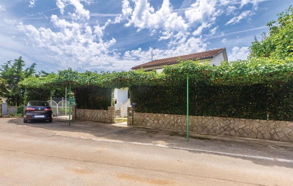 Apartments Vesna Pinezići Eksteriør bilde