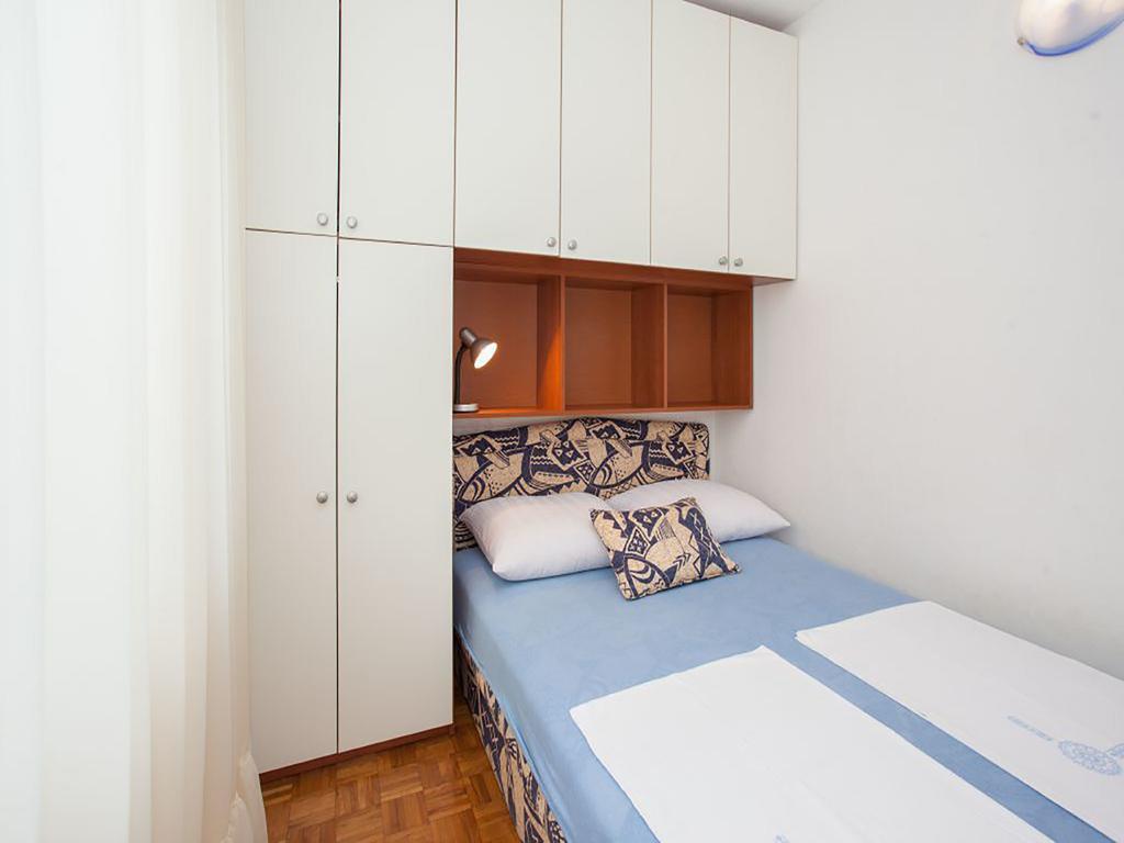 Apartments Vesna Pinezići Eksteriør bilde